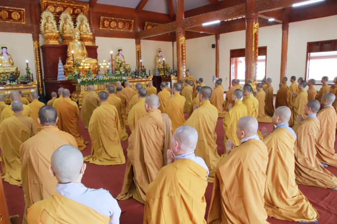 Hà Tĩnh: Lễ khai pháp và bài pháp đầu tiên khóa an cư kiết hạ PL 2566